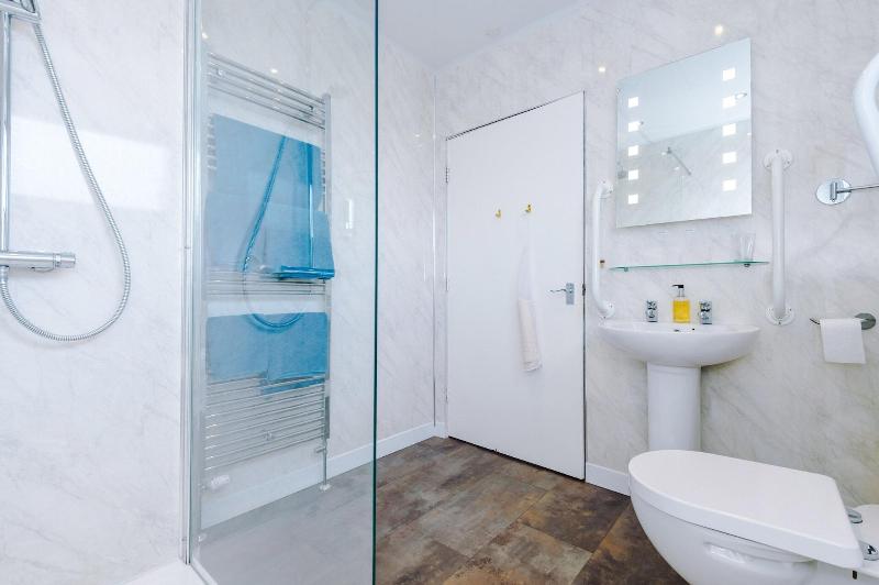 Holcombe Guest House image