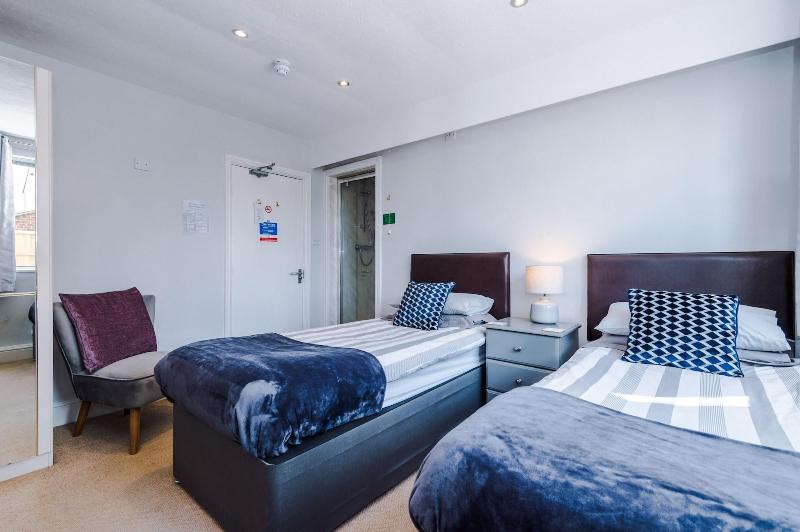 Holcombe Guest House image