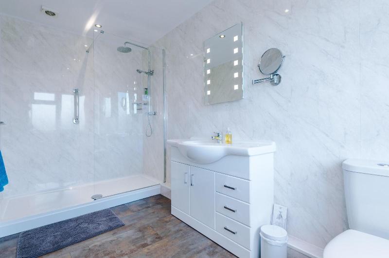 Holcombe Guest House image