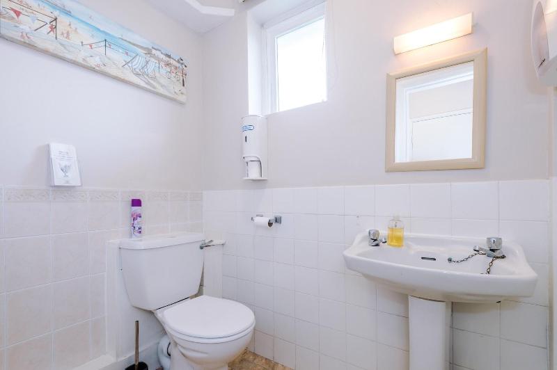 Holcombe Guest House image