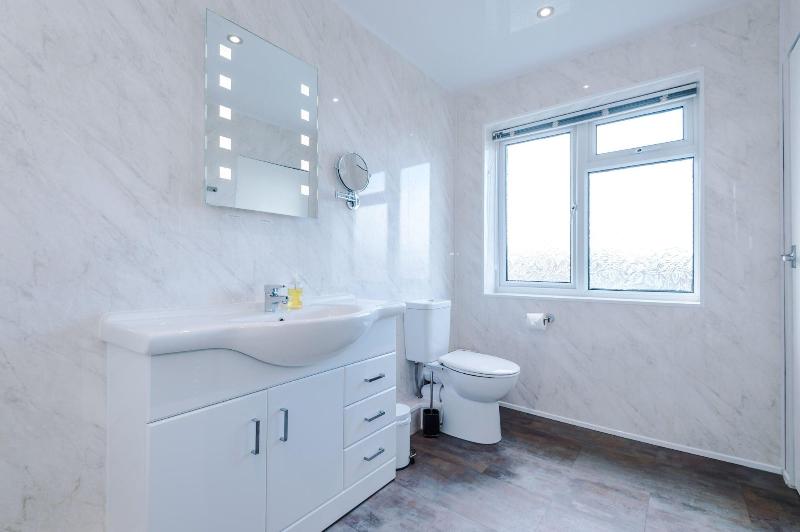 Holcombe Guest House image