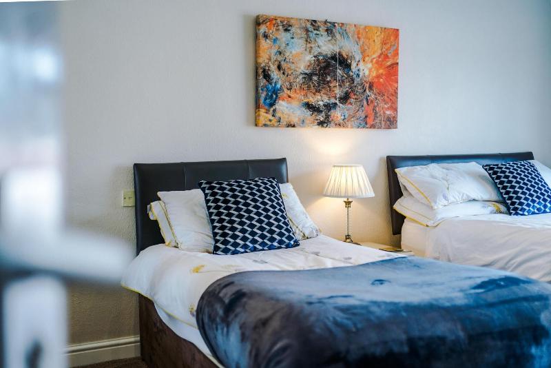 Holcombe Guest House image