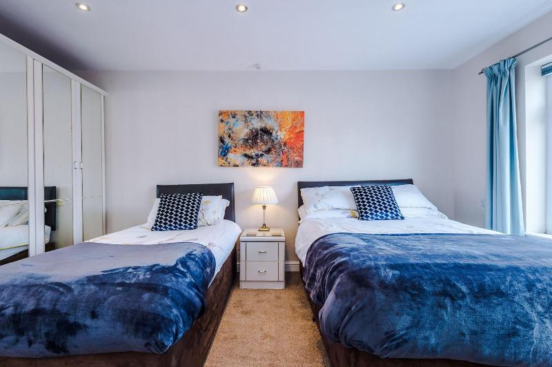 Holcombe Guest House image