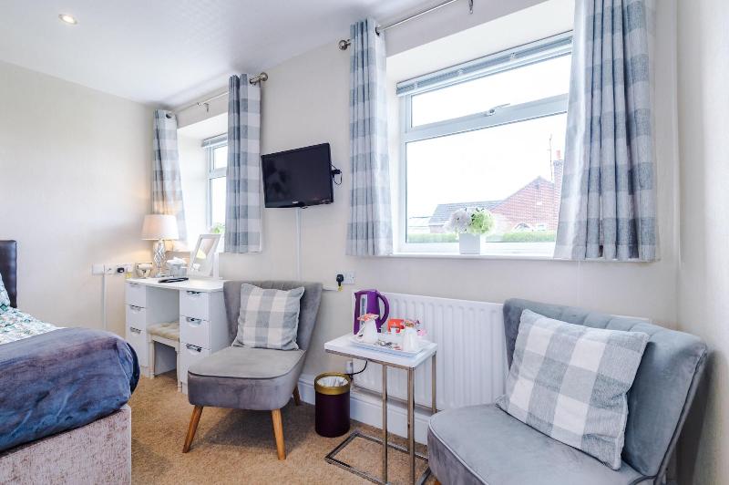 Holcombe Guest House image
