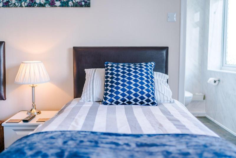 Holcombe Guest House image