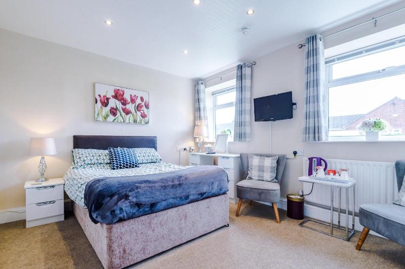 Holcombe Guest House image