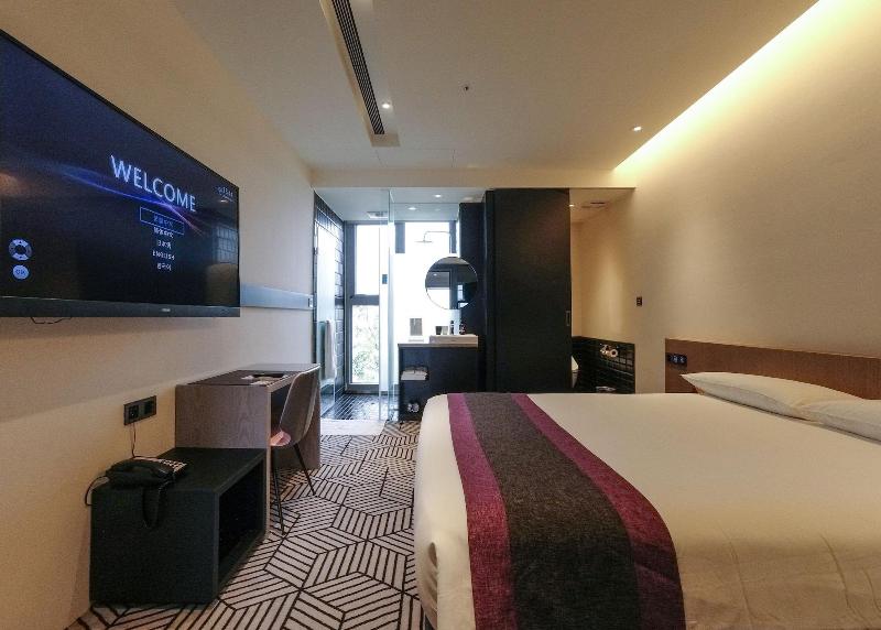 Royal Roi Hotel image