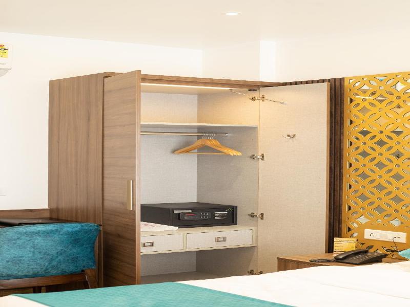 Hotel Yog Vashishth image