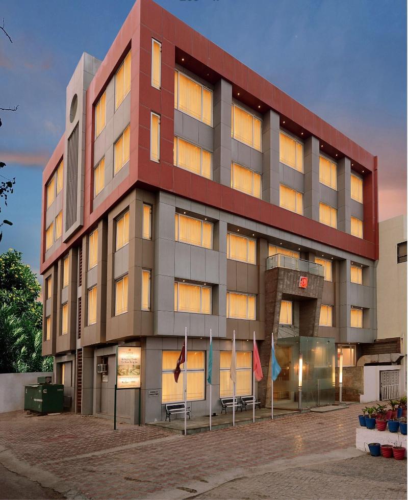 Dwarikadish Lords Eco Inn Dwarika image