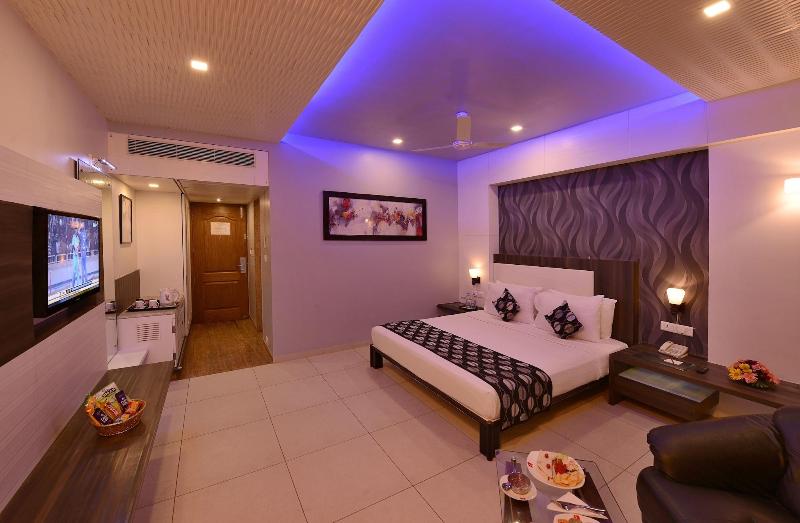 Dwarikadish Lords Eco Inn Dwarika image