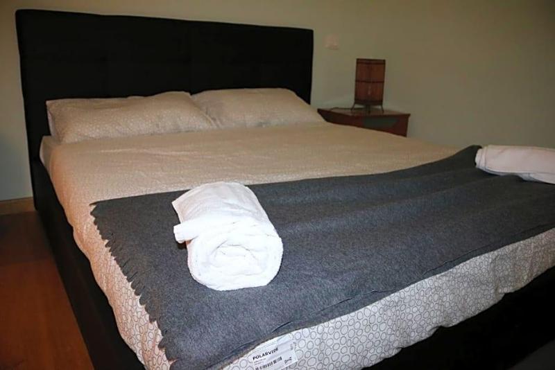 R.T House's image