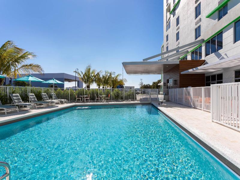 Wyndham Garden Miami International Airport image