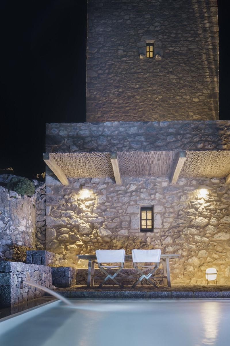Tainaron Blue Retreat image