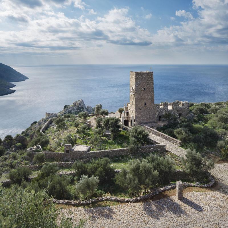 Tainaron Blue Retreat image