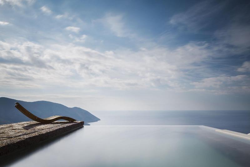 Tainaron Blue Retreat image