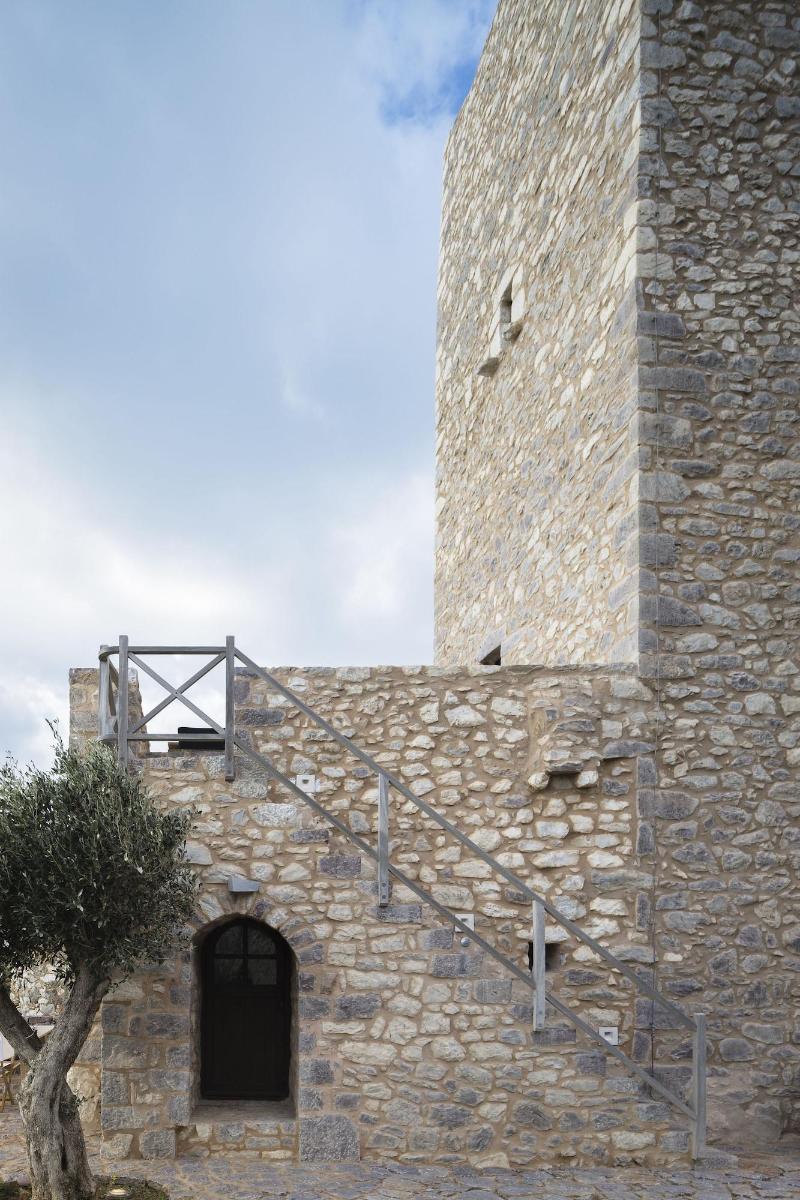 Tainaron Blue Retreat image