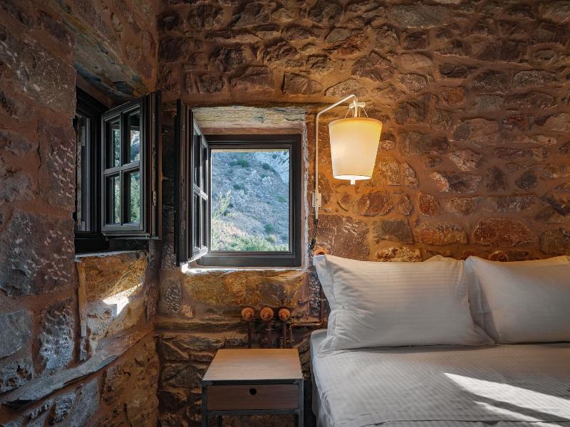 Tainaron Blue Retreat image