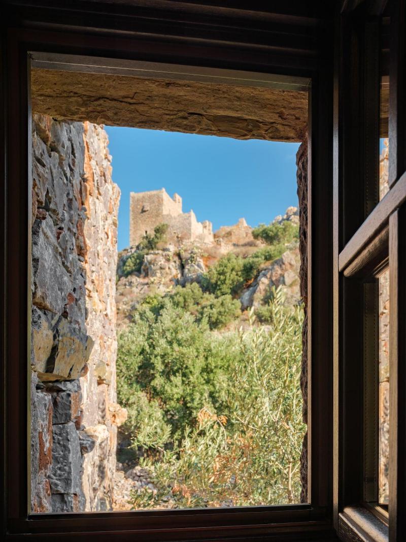 Tainaron Blue Retreat image