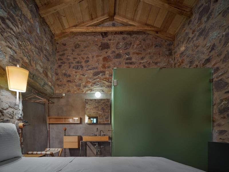 Tainaron Blue Retreat image