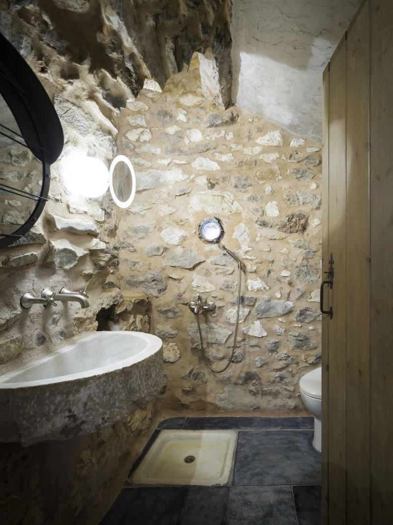 Tainaron Blue Retreat image