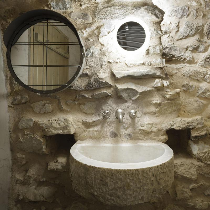 Tainaron Blue Retreat image