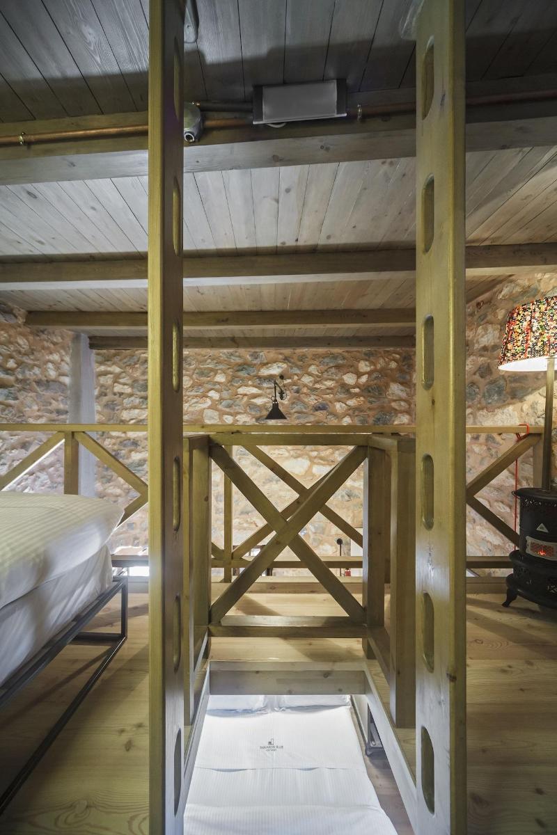 Tainaron Blue Retreat image