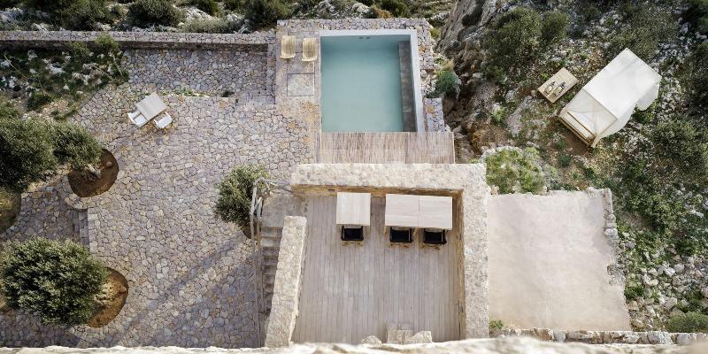 Tainaron Blue Retreat image