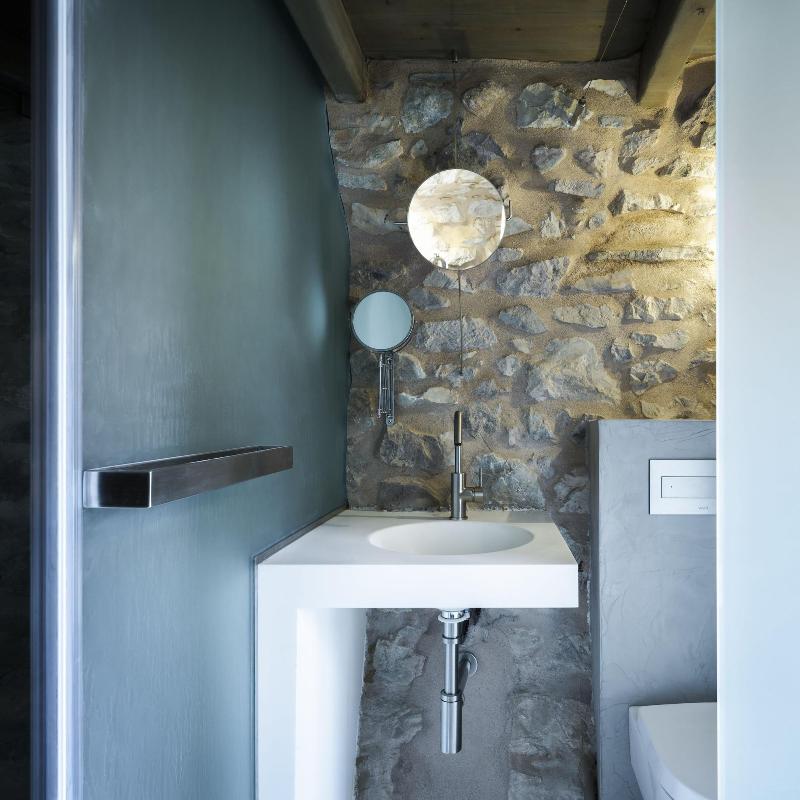 Tainaron Blue Retreat image