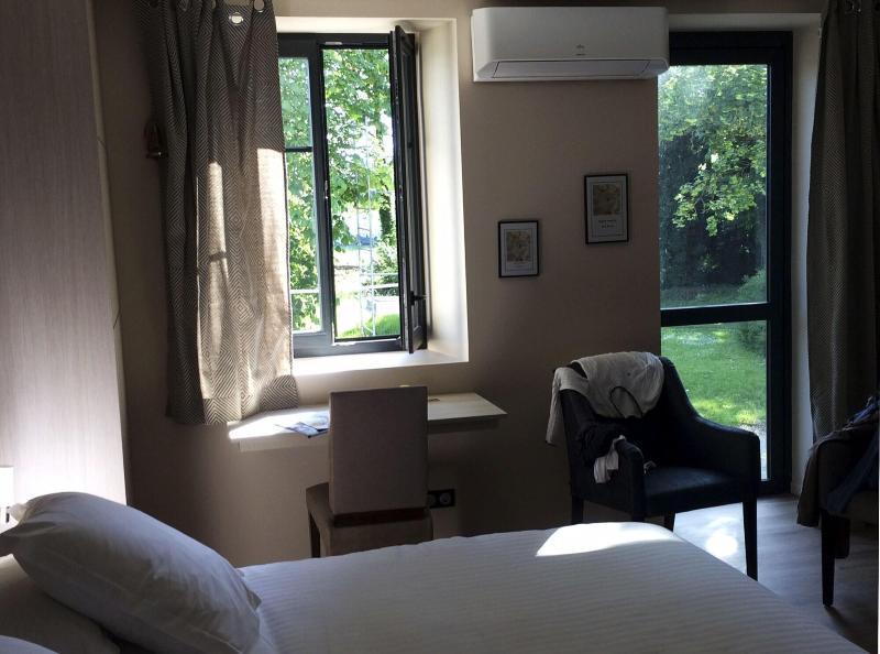 Logis Hôtel la Vinaigrerie image