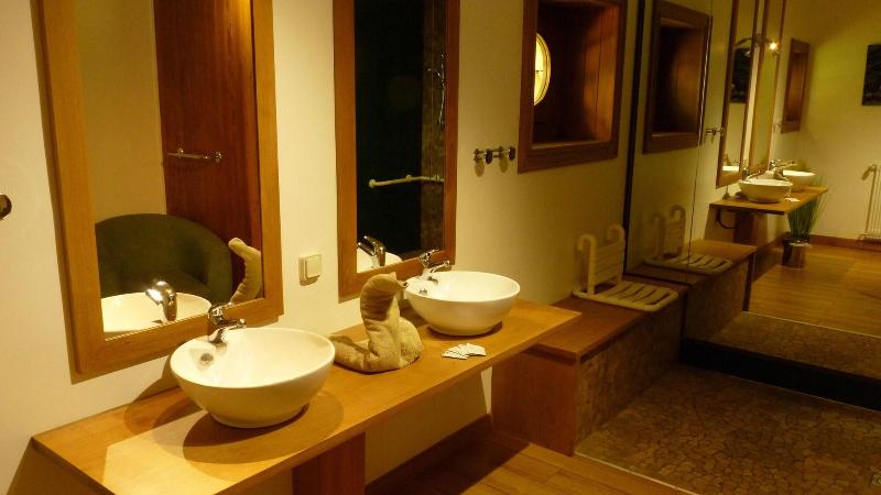 Logis Hôtel la Vinaigrerie image