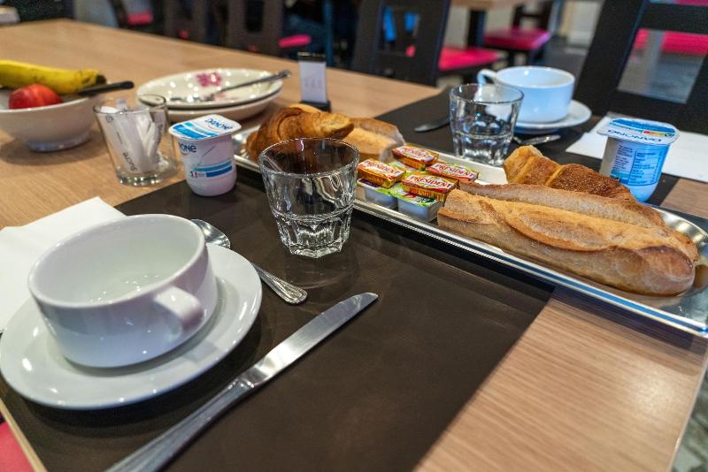Au Primerose Hotel image