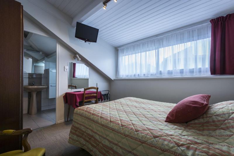 Au Primerose Hotel image