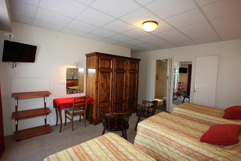 Au Primerose Hotel image