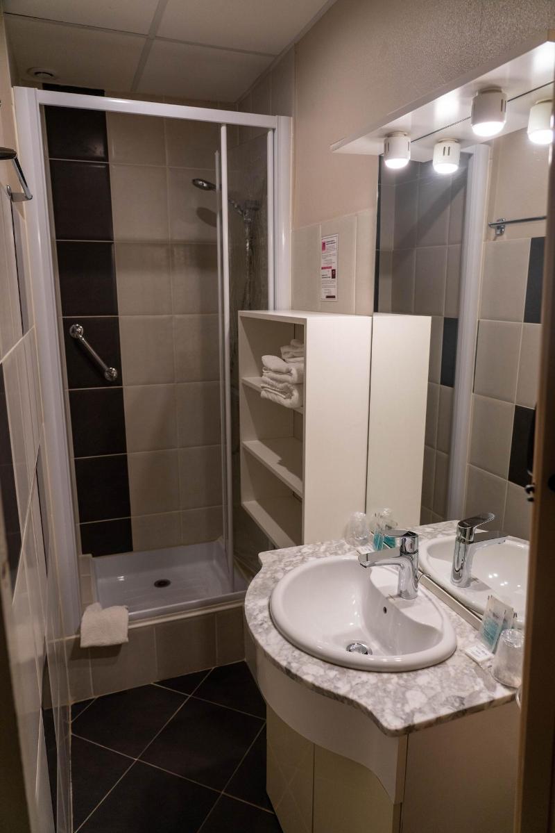 Au Primerose Hotel image