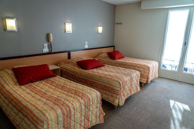 Au Primerose Hotel image