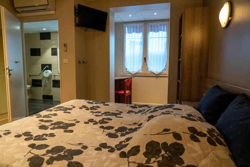 Au Primerose Hotel image