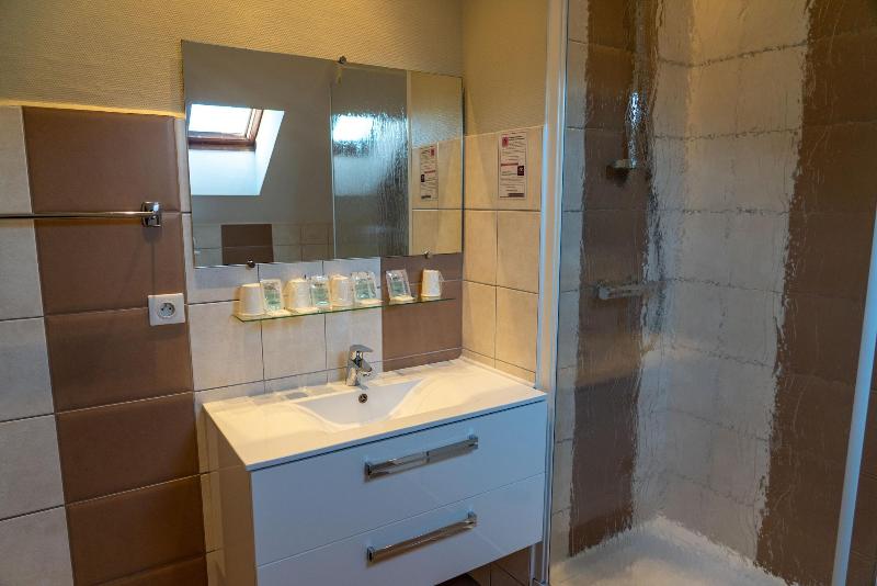 Au Primerose Hotel image
