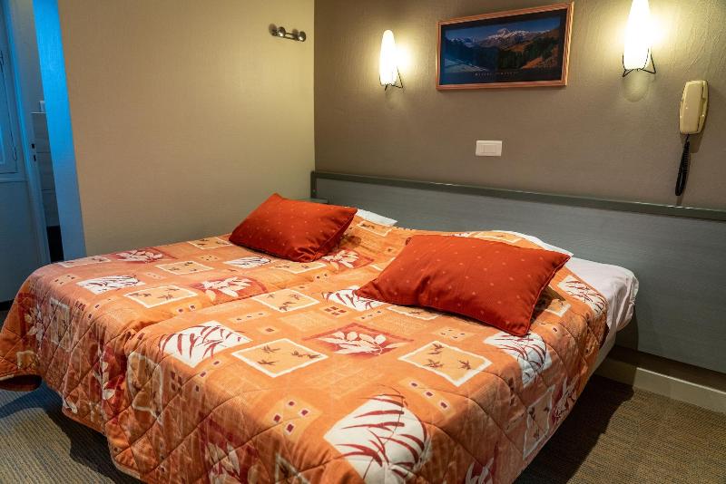 Au Primerose Hotel image