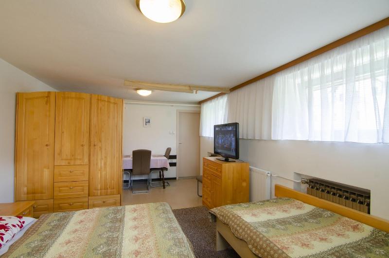 Apartments & Rooms Banich image