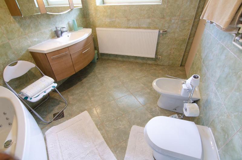 Apartments & Rooms Banich image