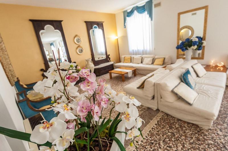 Hotel Trettenero image