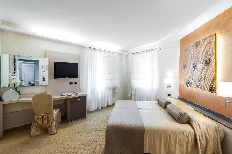 Hotel Trettenero image
