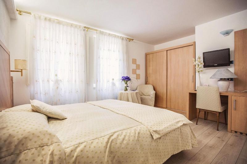 Hotel Trettenero image