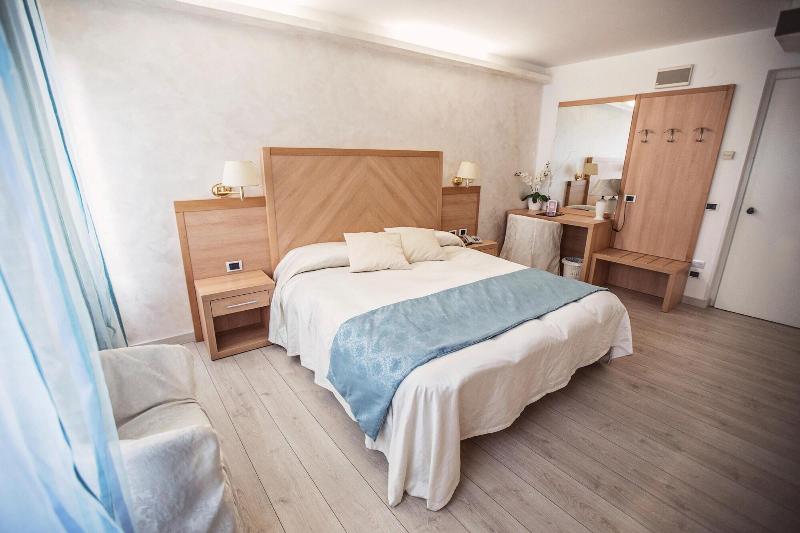 Hotel Trettenero image