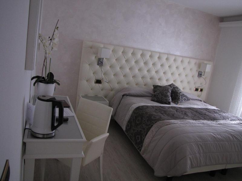 Hotel Trettenero image