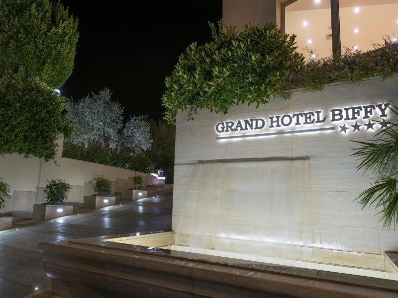 Grand Hotel Biffy image