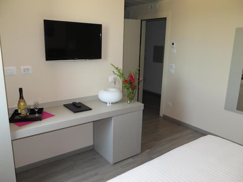 Hotel Motel Più image