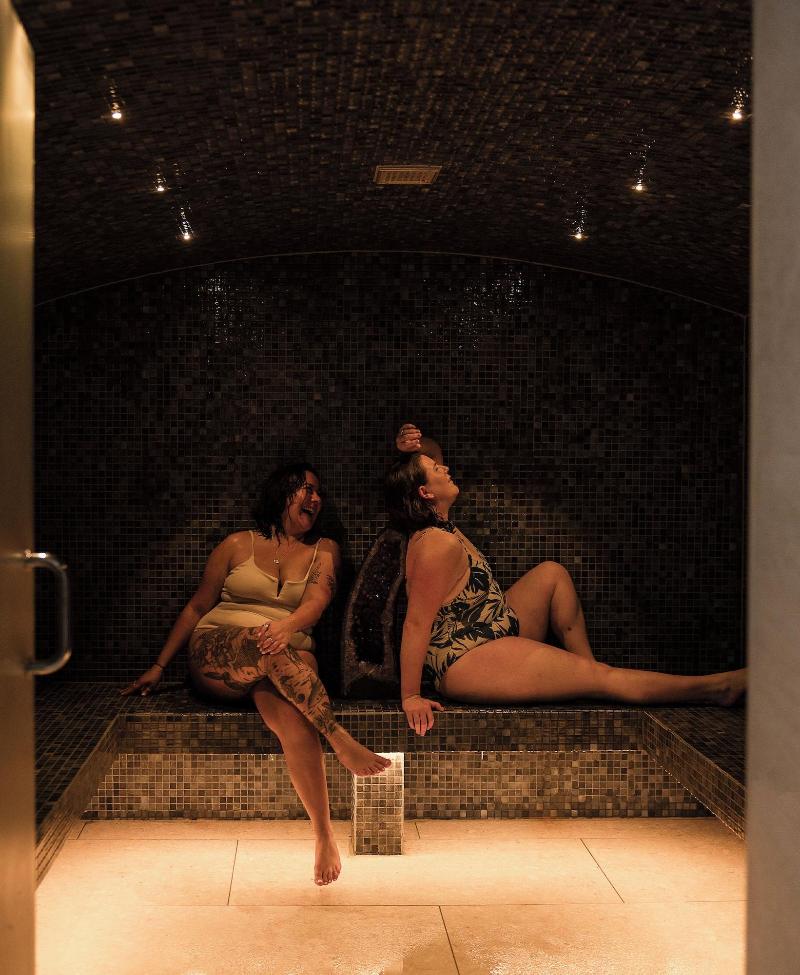 St Moritz Hotel image