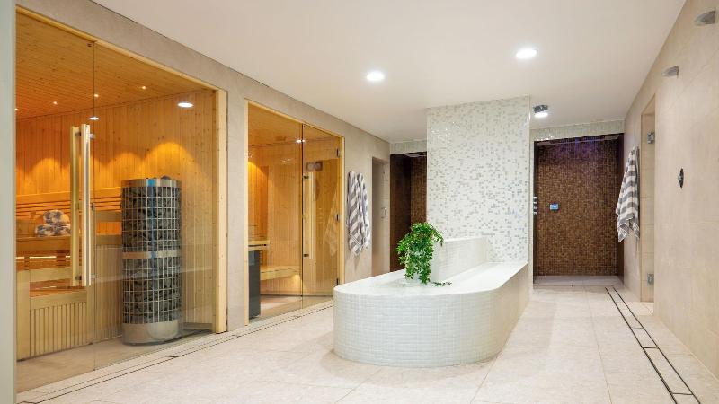 St Moritz Hotel image