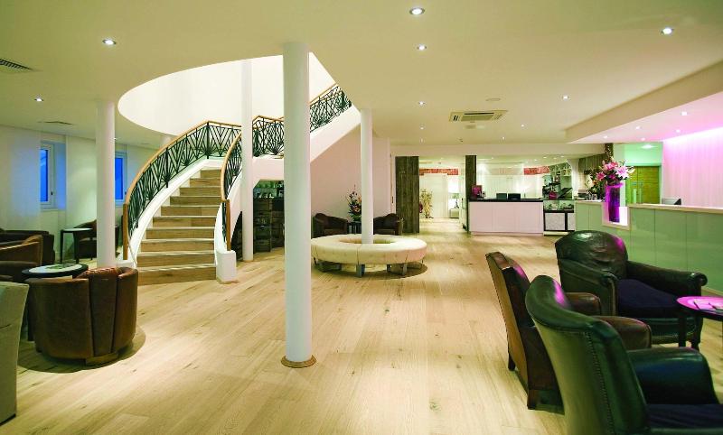 St Moritz Hotel image